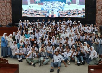 Parliament Tour Siswa SMA : Baskami Bahas Perlindungan Perempuan dan Anak