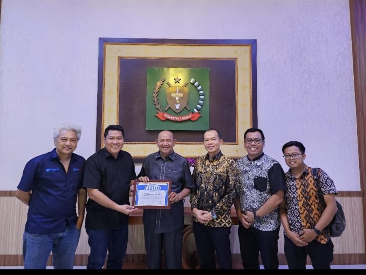 Peduli Stunting di Langkat, Syah Afandin Terima Penghargaan Tribunmedan