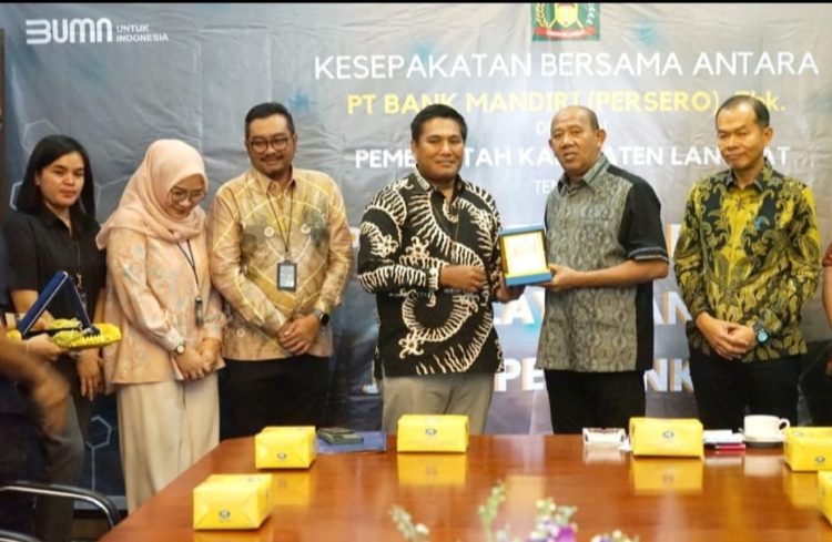 Pemkab Langkat Tandatangani MoU dengan Bank Mandiri