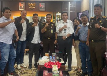 Kajari Muttaqin Harahap Terima Audiensi DPC Peradi RBA Medan 2024-2028