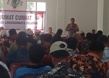 Jumat Curhat di Kampung Rakyat, Warga Minta Kapolres Labusel Tindak Pelaku Narkoba