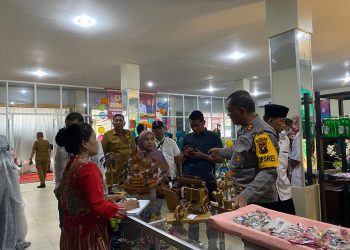 Hadiri Peresmian Gedung Dekranasda, Kapolres Labusel : Langkah Maju Pengembangan Ekonomi Kerakyatan