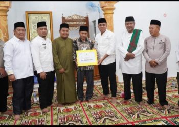 Pj Bupati Langkat dan Tim Safari Ramadan Kunjungi Masjid At-Taqwa Padang Berahrang
