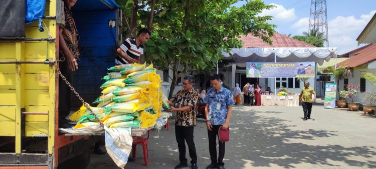 Jaga Stabilitas Harga, Pemkab Langkat dan Bulog Gelar Operasi Pasar di Kecamatan Stabat