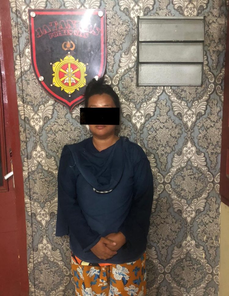 Mencuri, Polres Nias Tahan Wanita Karyawan Toko Emas