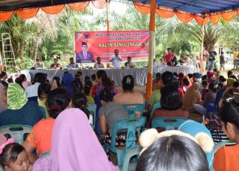 Reses Wakil Ketua DPRD Langkat Ralin Sinulingga Disambut Antusias Warga Desa Sei Musam Kendit