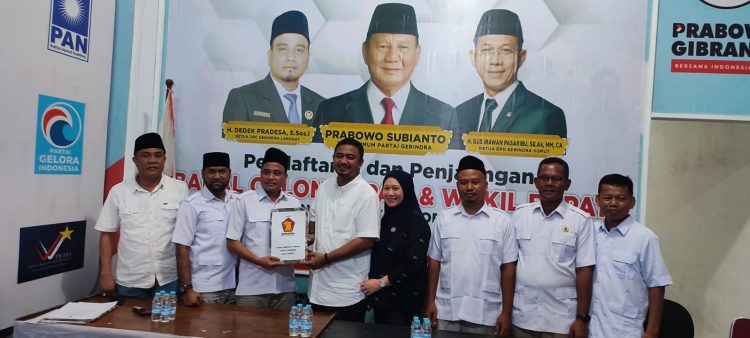 Di Ultah Ibunda Tercinta, Rizky Yunanda Sitepu Serahkan Berkas ke Partai Gerindra Langkat