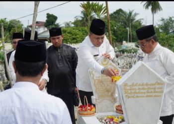 Pj Bupati Langkat Faisal Hasrimy Ziarah ke Makam Sultan Langkat dan Pendiri MABMI