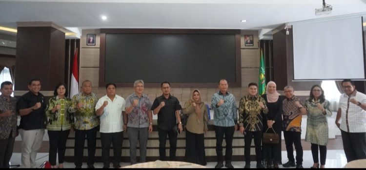 Bahas Vaksin Bisa Ular, Sekda Langkat Terima Kunjungan Kerja DPRD Sumut