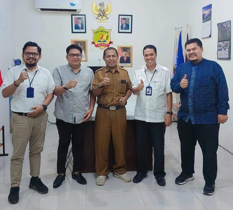 SMAN 2 Medan Siap Berkolaborasi dengan Universitas Deztron Indonesia 