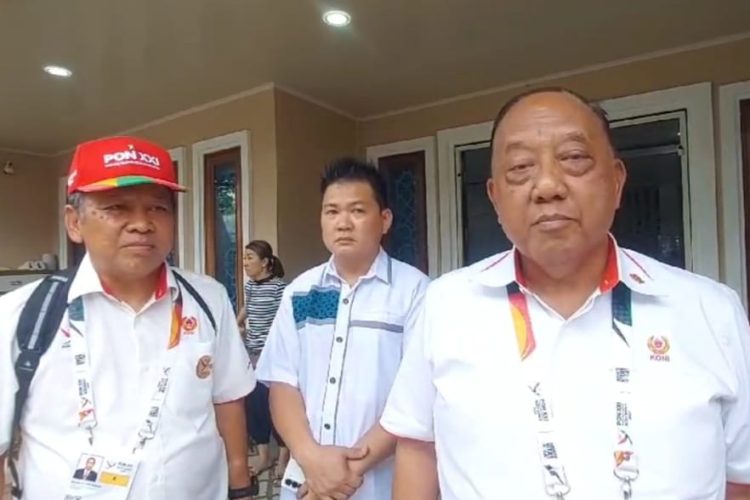 Ketum KONI Pusat Marciano Norman Kunjungi Rumah Alm William Ayen di Tebing Tinggi
