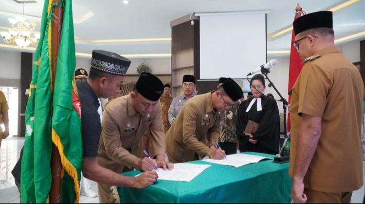 Pj Bupati Faisal Hasrimy Lantik 23 Pejabat Pemkab Langkat 