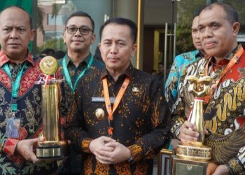 Pj Bupati Langkat Faisal Hasrimy Terima Penghargaan Wahana Tata Nugraha 2024