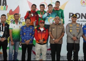 Beri Medali Juara Cabor Sambo, Pj Bupati Langkat Dorong Semangat Atlet Muda Raih Prestasi