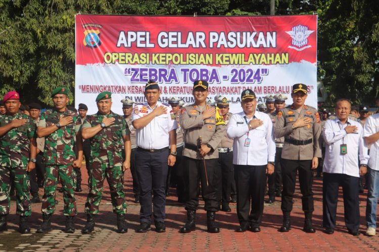Pimpin Apel Gelar Pasukan Ops Zebra Toba 2024, Kapolres Langkat Siap Wujudkan Kamseltibcarlantas Kondusif