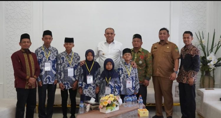 Pj Bupati Langkat Lepas Kontingen PORSADIN VI, Siap Harumkan Nama Sumut 
