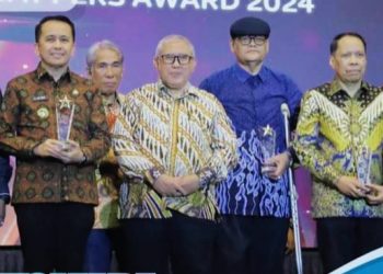 Kooperatif dengan Media, Plt Dirut Perumda Tirtanadi Ewin Putra Dianugerahi Sahabat Pers 2024