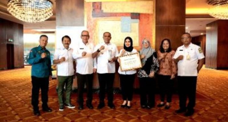 Langkat Raih Penghargaan Kabupaten Terbaik dalam Perluasan Akses Keuangan 2024