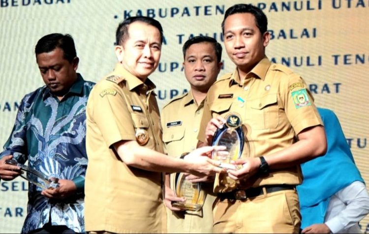 Pemkab Langkat Berhasil Raih Penghargaan Keterbukaan Informasi Publik