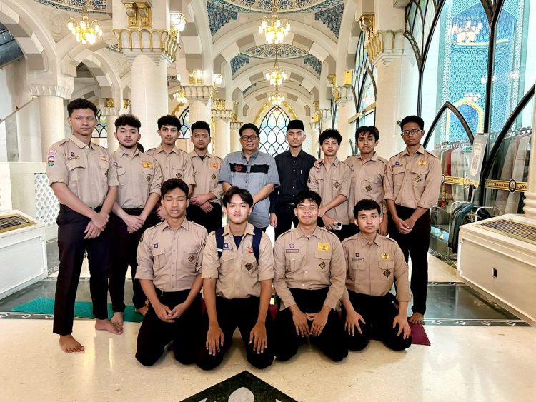 SMA Plus Jabal Rahmah Mulia Gelar Kunjungan Edukasi ke Situs Sejarah di Medan