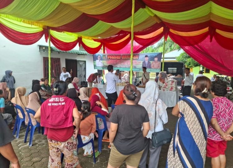 Pj Bupati Langkat Tegaskan Komitmen Stabilitas Harga Melalui Pasar Murah di Tiga Kecamatan