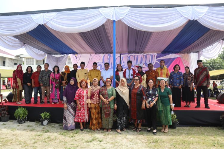 Smandu Fair dan Olimpiade Sains 2025 : Wujud Inovasi Menuju Indonesia Emas 2045