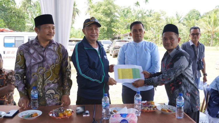 Reses Wakil Ketua DPRD Langkat Ir Antoni di Desa Tanjung Putus Dihadiri Puluhan Warga