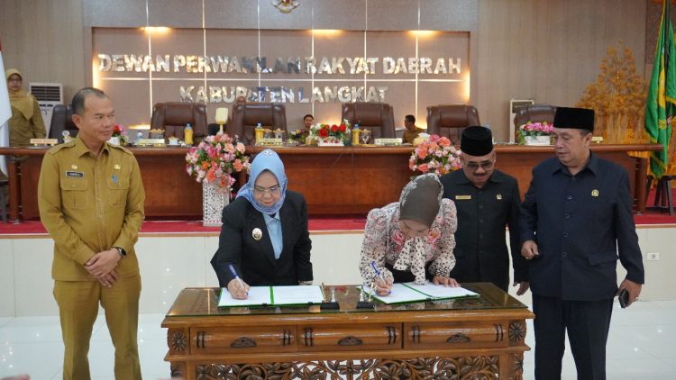 Ranperda RPJMD Kabupaten Langkat 2025–2029 Resmi Disahkan Jadi Perda