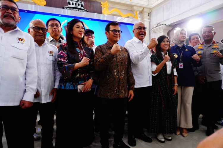 Pengurus PWI Pusat 2025-2030 Resmi Dikukuhkan, Sekarang Semua Kelompok Munir