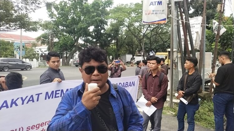 PERMADA Gelar Aksi Unjuk Rasa di Kejati Sumut: Desak Periksa Kades Timbang Jaya