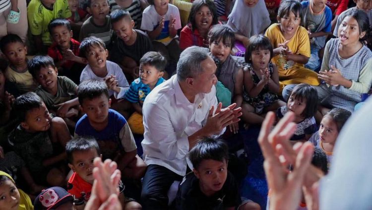 Diapresiasi, Kepedulian Menko Pangan Zulkifli Hasan Terhadap Warga Terdampak Bencana di Sumut