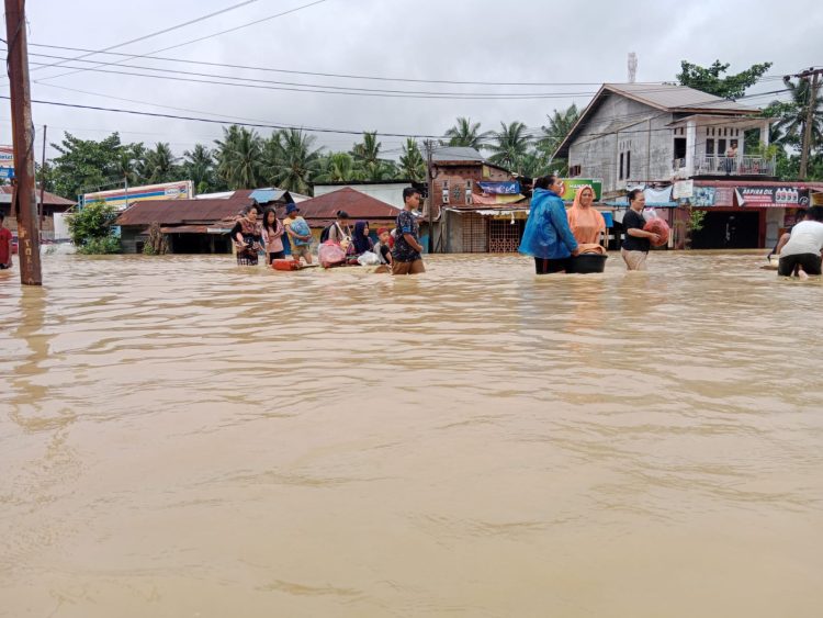 Belum Diperhatikan, Ribuan Warga Pematang Tengah Tanjung Pura Terdampak Banjir Merasa Resah
