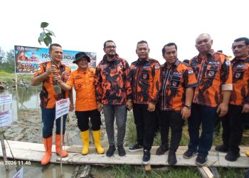 Tanam Pohon Pelindung, Ijeck Ajak Warga PP Sumut Jaga Lingkungan dan Perkuat Kader dengan Pelatihan SAR