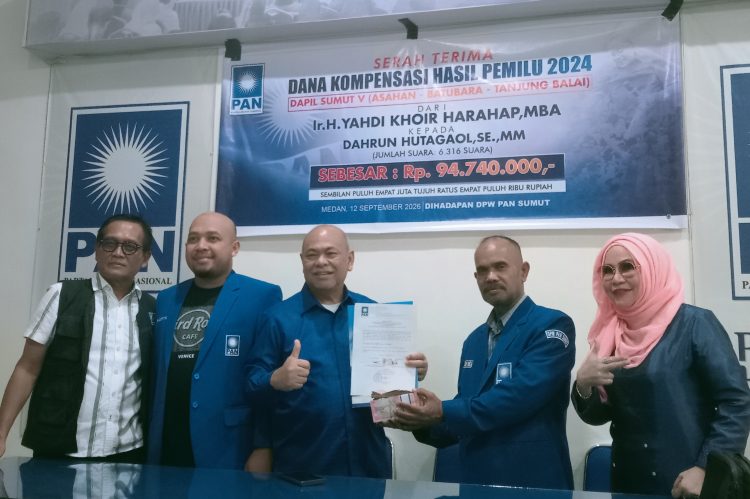 Beri Motivasi dan Patuh Konstitusi, Ketua Fraksi PAN DPRDSU Yahdi Khoir Salurkan Dana Kompensasi